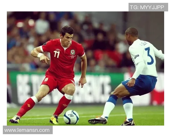 21号球员的传奇之路足球明星背后的奋斗与荣耀